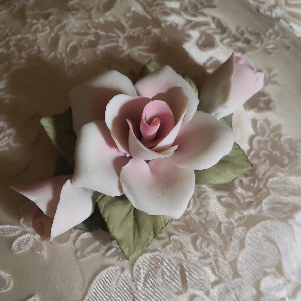 ITALY! Pink Vintage Porcelain Rose, Capodimonte!